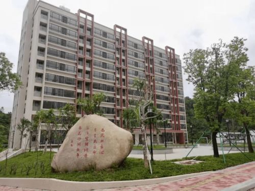 羨慕 廣東這4所高校在暑假 整容 啦