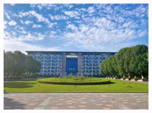 重慶水利電力職業技術學院 上善若水 學競江河